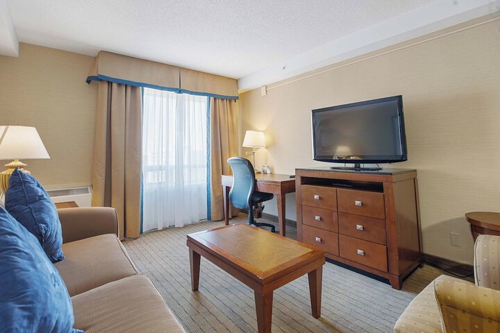 Sandman Hotel & Suites London Downtown