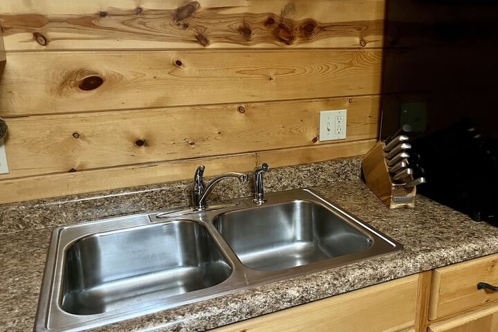 Badlands Frontier Cabins