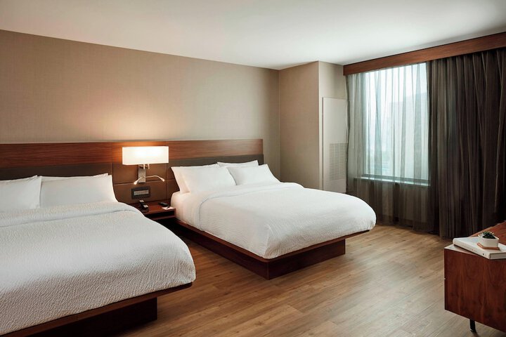 AC Hotel by Marriott Cincinnati at the Banks