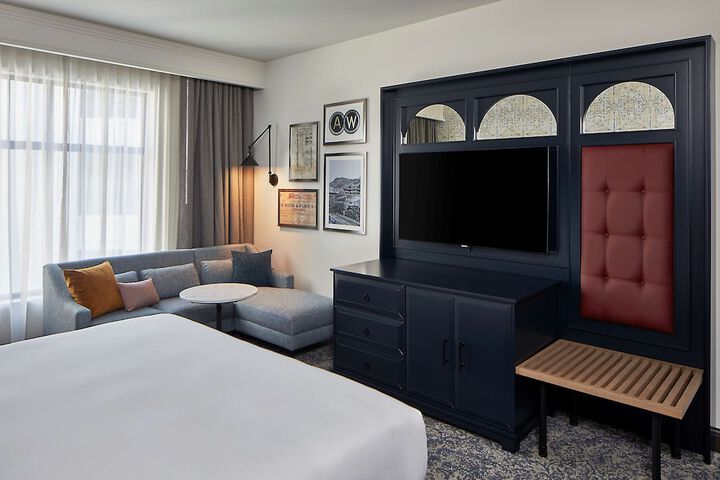 Room 10 of 49