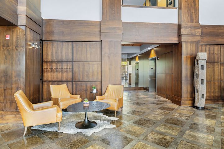 The Oxford Hotel Bend