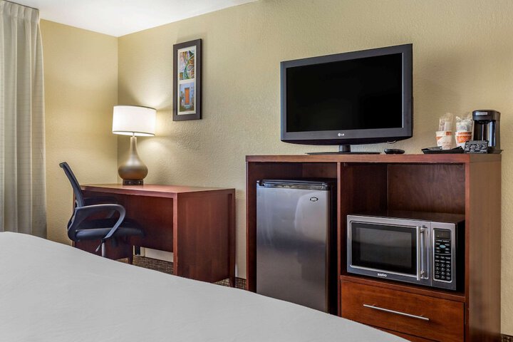 Room 25 of 41