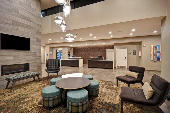 Hotel Interior 13 of 32