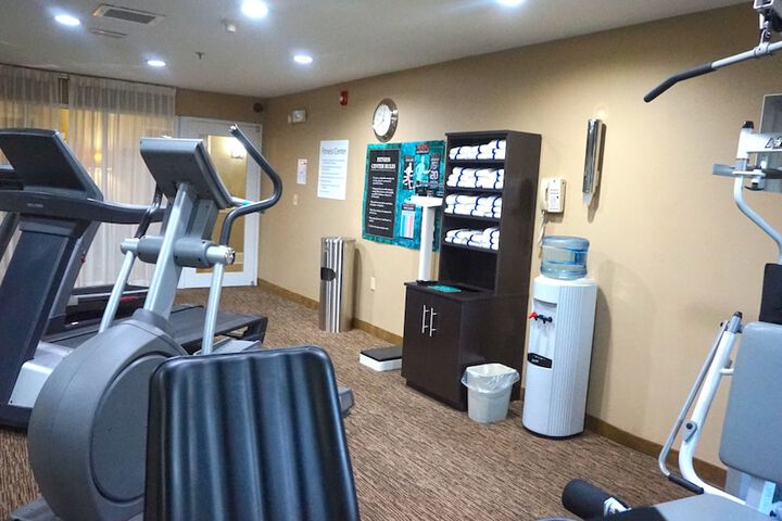 Comfort Inn & Suites Greenwood near University