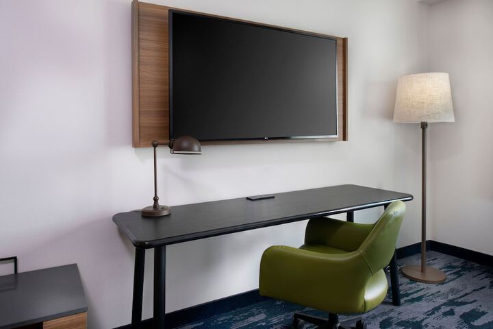 Room 18 of 27