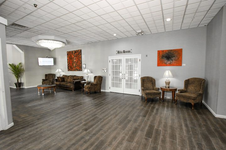 Business Center 68 of 68