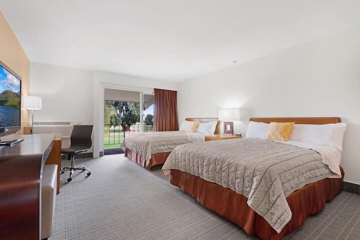 Ramada by Wyndham Holtville Golf Resort / El Centro