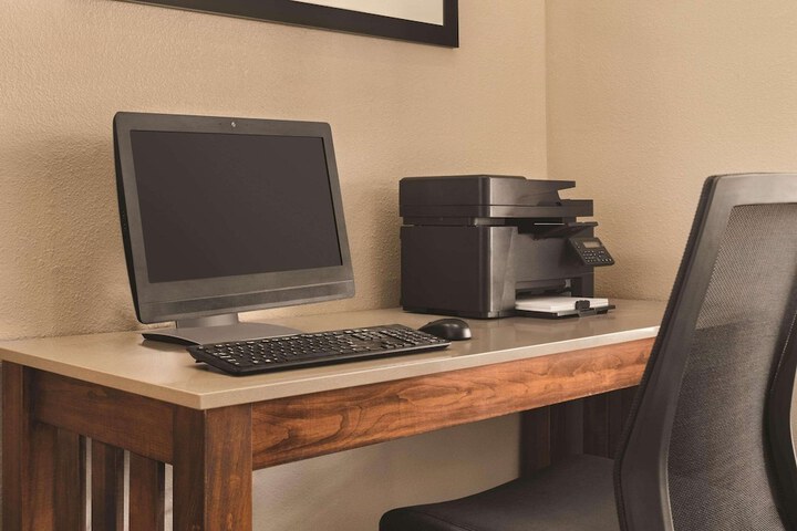 Business Center 24 of 24