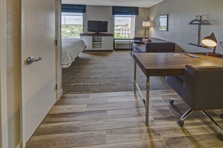 Room 14 of 42