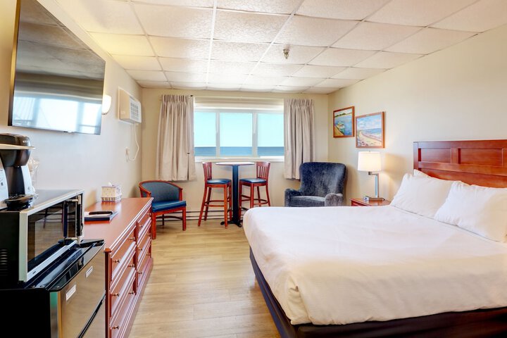 Atlantic Oceanfront Hotel