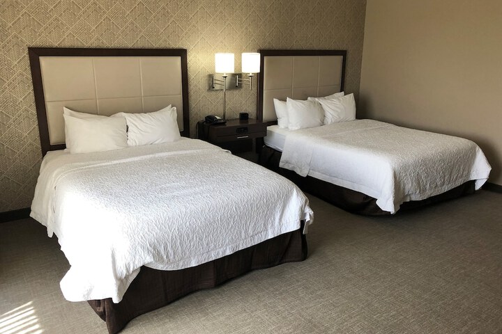 Room 19 of 34