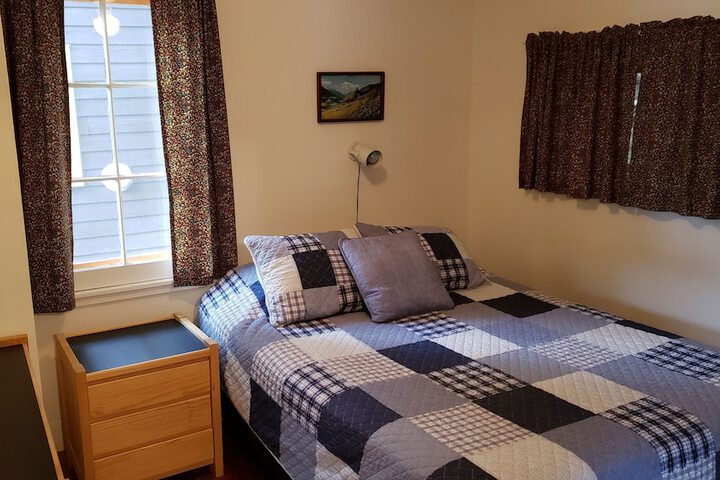 Room 176 of 215