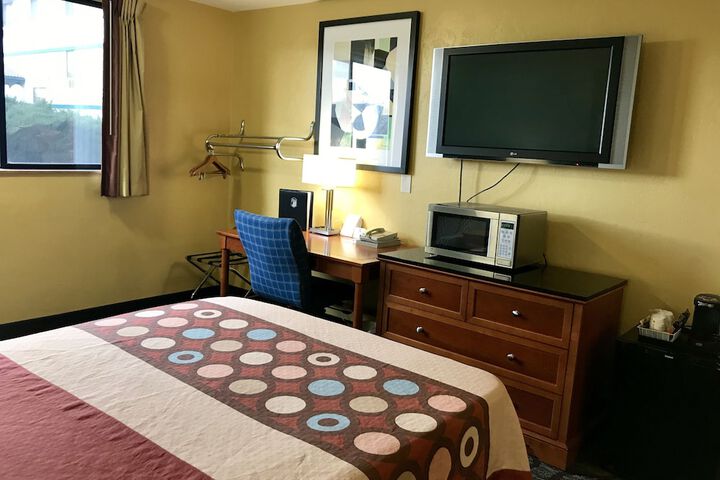 Room 36 of 42