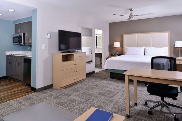 Room 39 of 65