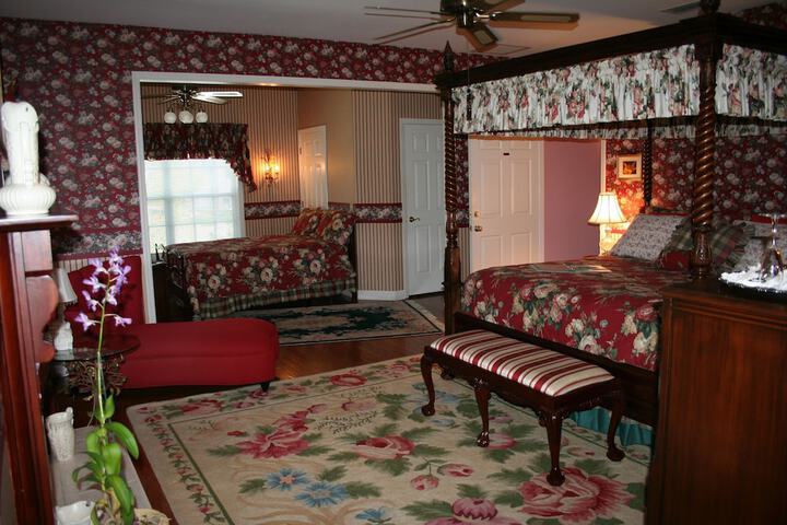 Heron Cay Lakeview Bed & Breakfast Inn