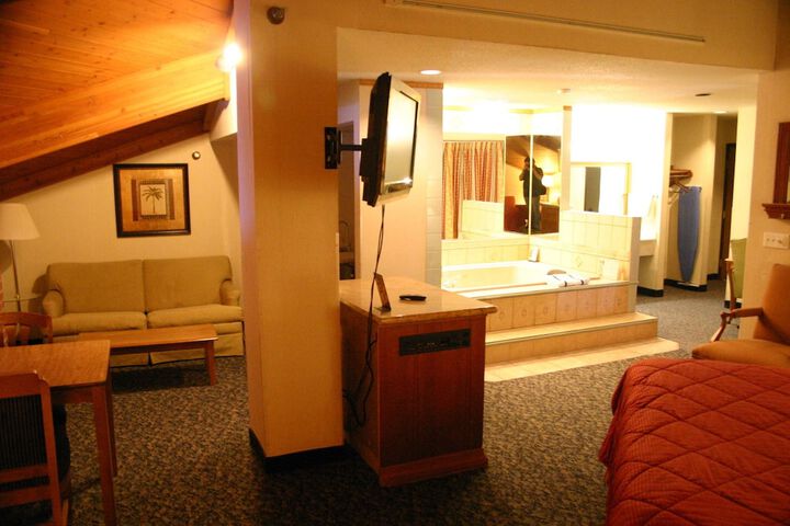 American Inn and Suites Ionia