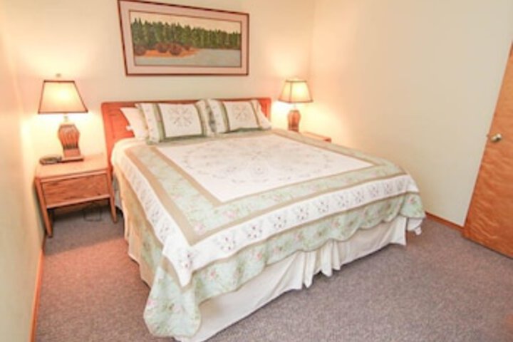 Quelah Condo
