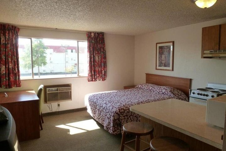 Room 17 of 17