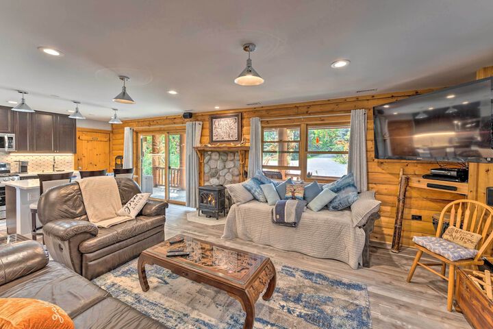 Cozy Wisconsin Studio 11 Mi to Lake Geneva!