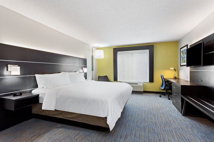 Room 20 of 35