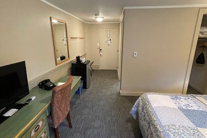 Room 22 of 86