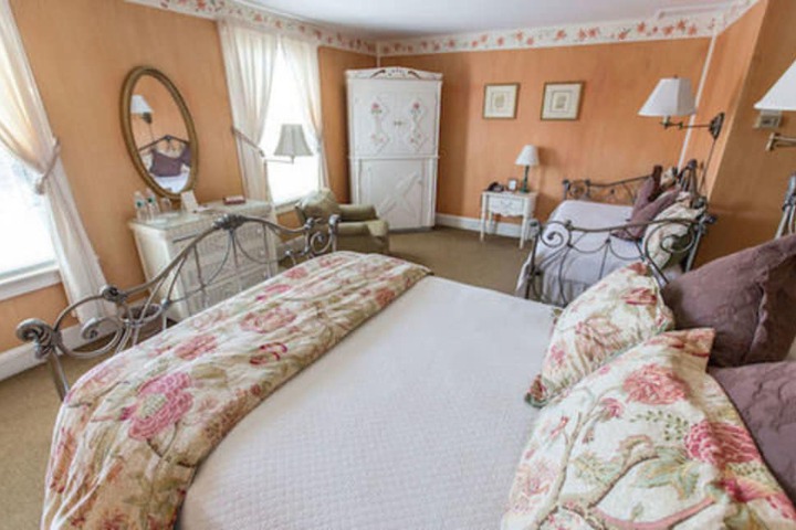 Room 19 of 29
