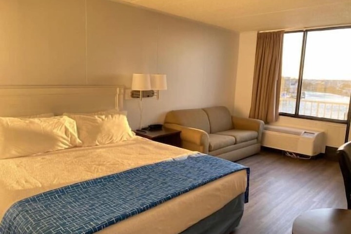 Fenwick Islander Motel