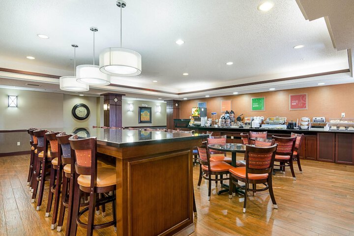 Comfort Inn & Suites Hutchinson