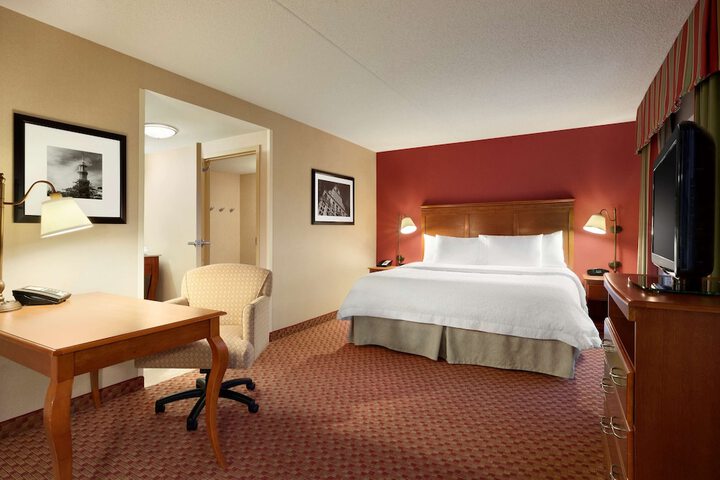 Hampton Inn & Suites Hartford / East Hartford