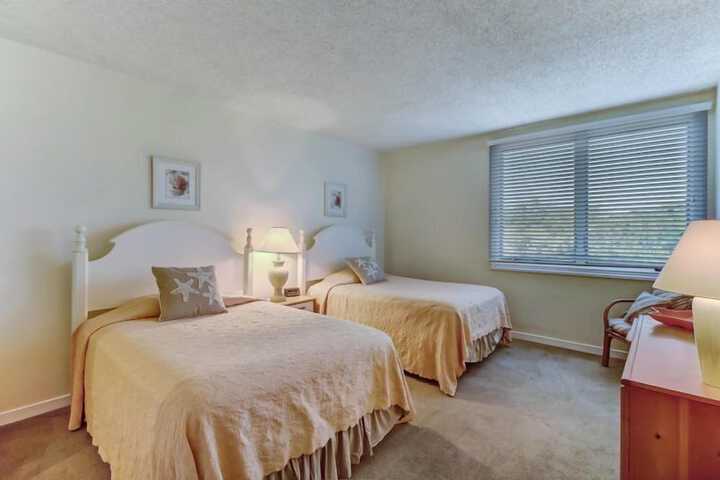 Room 13 of 41