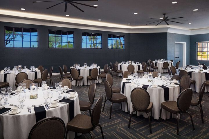 DoubleTree by Hilton Phoenix Mesa