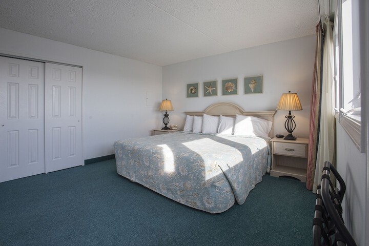 Biscayne Suites
