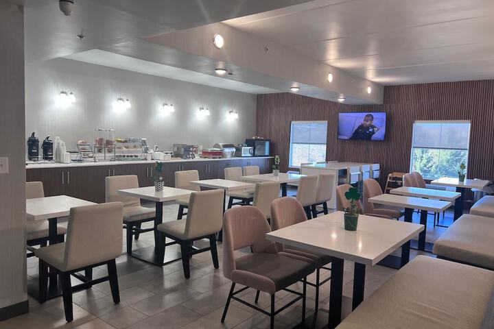 Wingate by Wyndham Clearfield