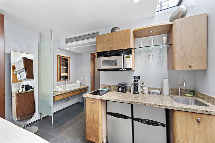 14 West Hotel
