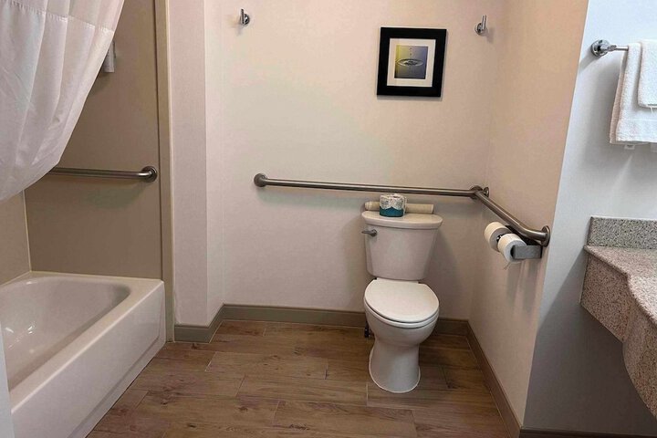 Summit Suites
