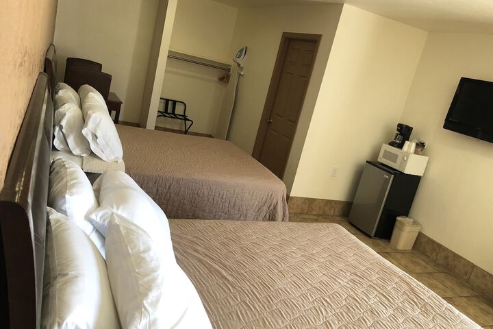 Room 20 of 38