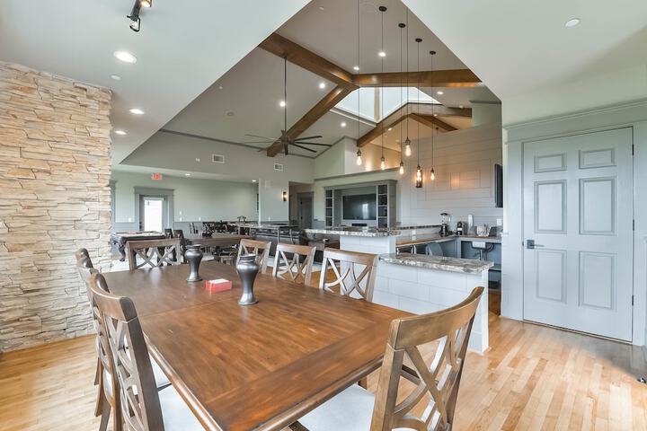 Harborwalk Lodge