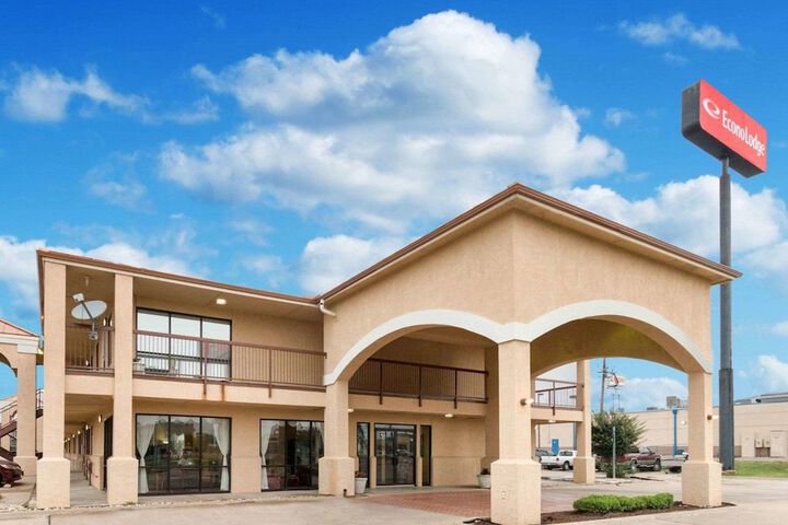 Econo Lodge Hillsboro I-35