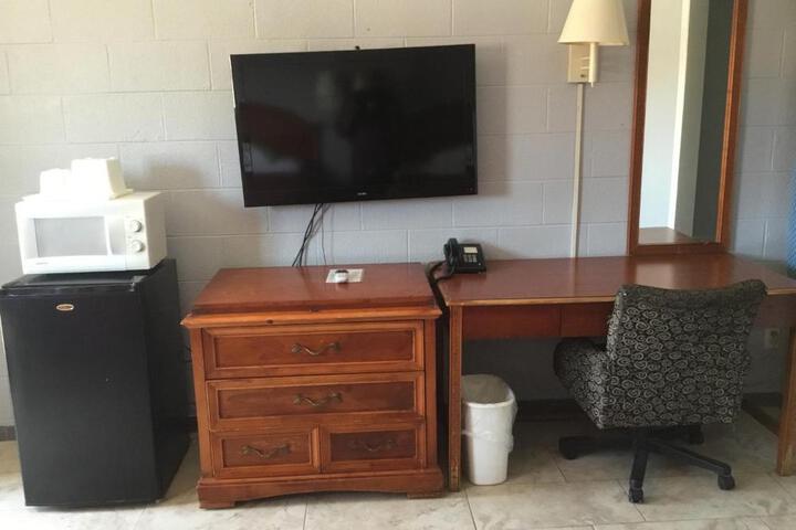 Budget Inn Plainview