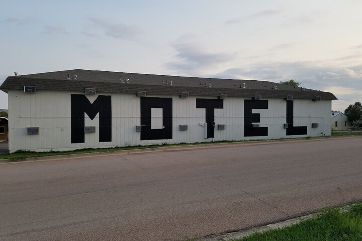 Moorcourt Motel
