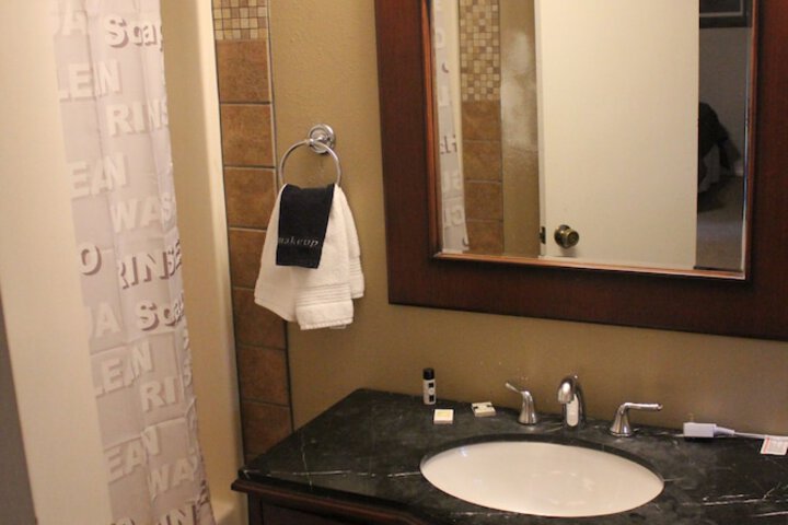 Room 69 of 219