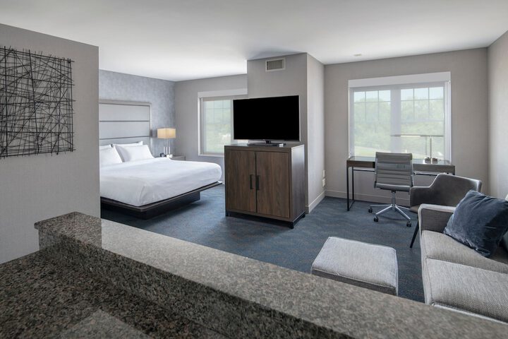 Room 46 of 66