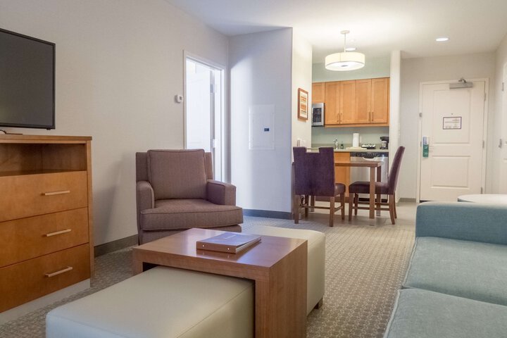 Room 12 of 26