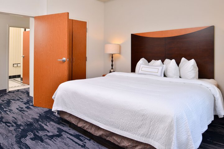 Room 18 of 34