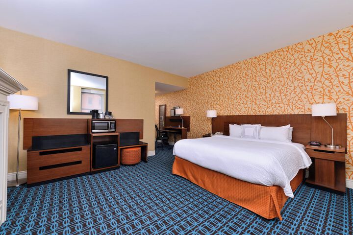 Room 15 of 35