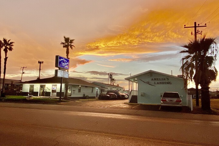 Hotel 7 of 49