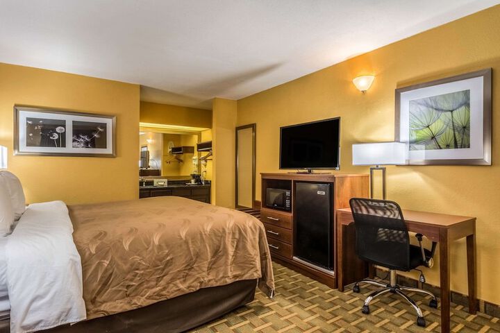 Room 13 of 29