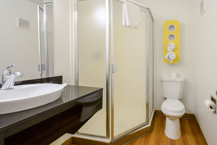Room 11 of 29