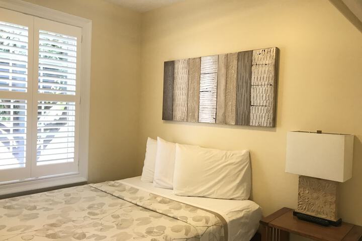Room 118 of 185