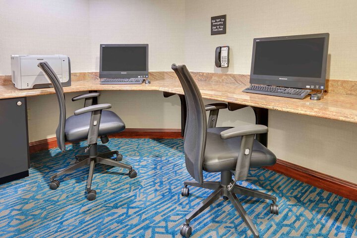 Business Center 38 of 38